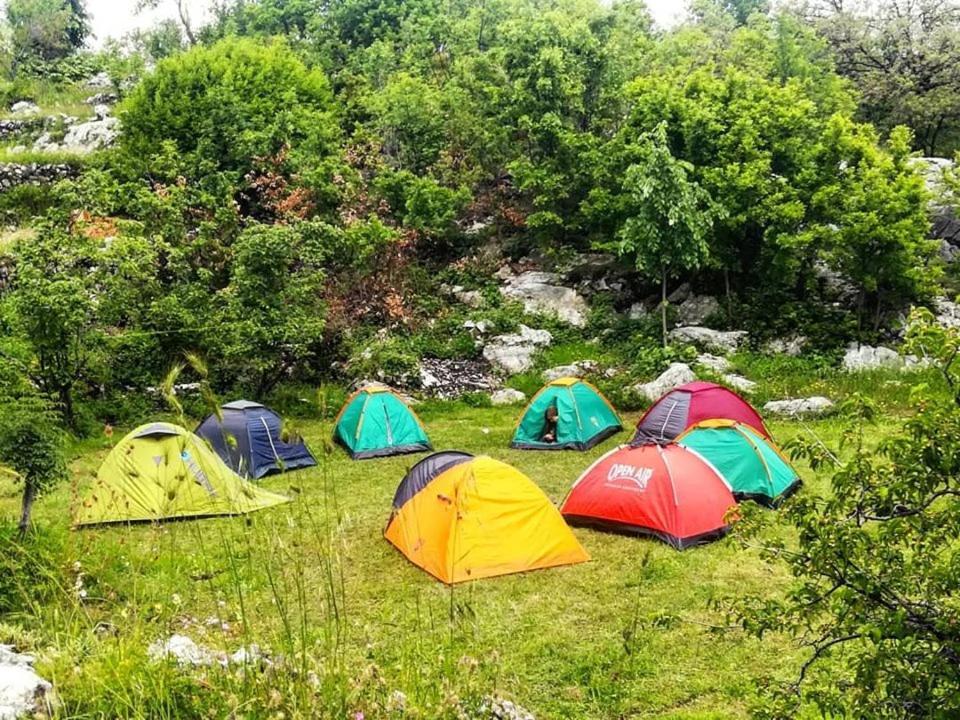 Camp Oaza,Lipa Hotel Cetinje Exterior photo