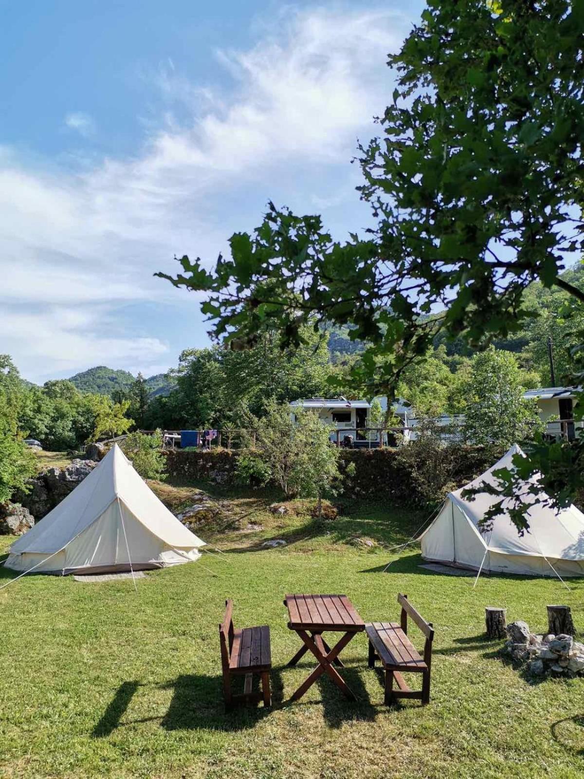 Camp Oaza,Lipa Hotel Cetinje Exterior photo