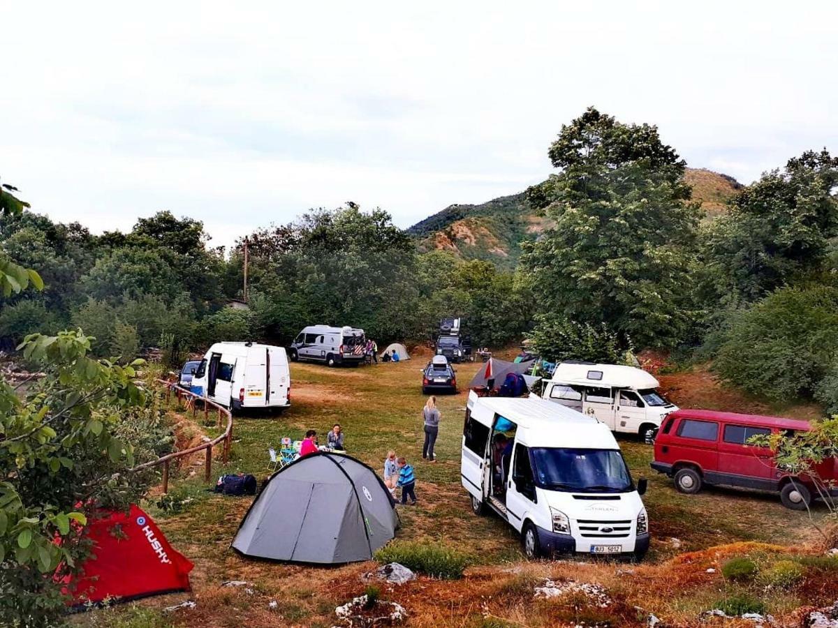 Camp Oaza,Lipa Hotel Cetinje Exterior photo